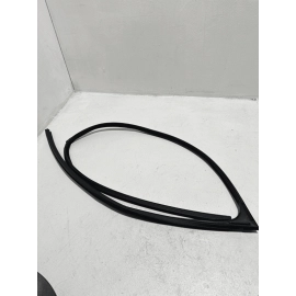 SUBARU IMPREZA 2024 FRONT PASSENGER SIDE DOOR WINDOW GLASS RUN CHANNEL SEAL OEM