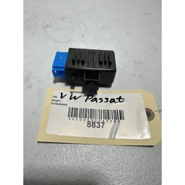 VOLKSWAGEN PASSAT FRONT LEFT DRIVER SEAT HEATE CONTROL MODULE OEM 2016-2022