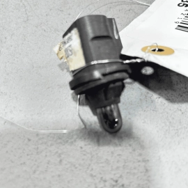 Multi-Purpose Lamp Socket Lamp Front Center W/O Cover 2003-2009 HUMMER H2 O