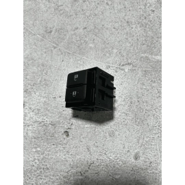 2015-2024 TOYOTA CAMRY FRONT RIGHT PASSENGER SIDE DOOR LOCK / UNLOCK SWITCH OEM 2015-2024 TOYOTA CAMRY FRONT RIGHT PASSENGER SIDE DOOR LOCK / UNLOCK SWITCH OEM