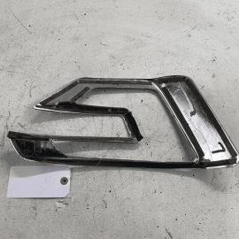 2016-2019 FORD EXPLORER FRONT LEFT FOG LAMP TRIM FOG LIGHT COVER BEZEL OEM