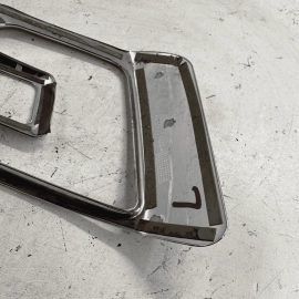 2016-2019 FORD EXPLORER FRONT LEFT FOG LAMP TRIM FOG LIGHT COVER BEZEL OEM