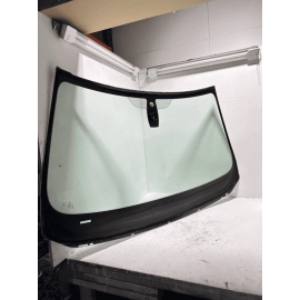 2011-2016 BMW 535XI F10 FRONT WINDSHIELD WINDOW GLASS OEM