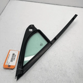 Front Left / Driver Side Door Window Corner Vent Glass AUDI Q7 2017-2023 OEM