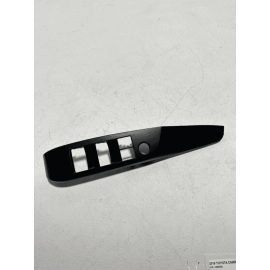 TOYOTA CAMRY FRONT LEFT DRIVER SIDE DOOR SWITCH PANEL TRIM MOLDING 2018-2020 OEM