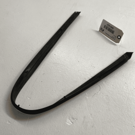 2015-2020 ACURA TLX FRONT RIGHT PASSENGER SIDE DOOR LOWER WEATHERSTRIP SEAL