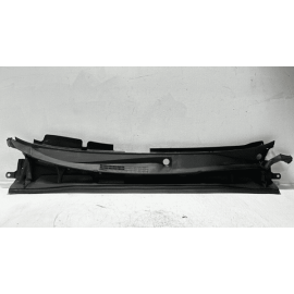 2018-24 TOYOTA CAMRY XSE FRONT WINDSHIELD WIPER COWL VENT GRILLE TRIM PANEL OEM