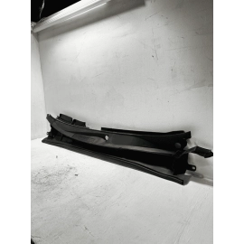 2018-24 TOYOTA CAMRY XSE FRONT WINDSHIELD WIPER COWL VENT GRILLE TRIM PANEL OEM