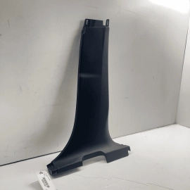 GMC TERRAIN 2018 - 2023 RIGHT PASSENGER SIDE B PILLAR LOWER TRIM COVER PANE