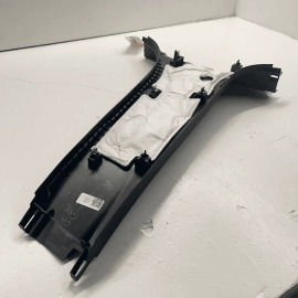 GMC TERRAIN 2018 - 2023 RIGHT PASSENGER SIDE B PILLAR LOWER TRIM COVER PANE