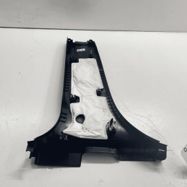 GMC TERRAIN 2018 - 2023 RIGHT PASSENGER SIDE B PILLAR LOWER TRIM COVER PANE