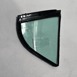 2018-2023 TOYOTA CAMRY REAR RIGHT PASSENGER DOOR WINDOW VENT GLASS ASSEMBLY OEM