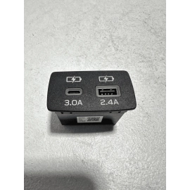 SUBARU IMPREZA RS 2024 FRONT CENTER CONSOLE TYPE-C & USB PORT CHARGER HUB OEM