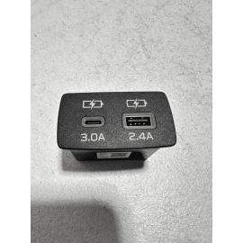 SUBARU IMPREZA RS 2024 FRONT CENTER CONSOLE TYPE-C & USB PORT CHARGER HUB OEM
