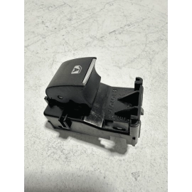TOYOTA CAMRY 2018-21 HIGHLANDER REAR DRIVER OR PASSENGER SIDE DOOR WINDOW SWITCH