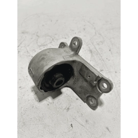 18-24 TOYOTA CAMRY XSE FRONT LEFT SIDE TRANSMISSION MOUNT BRACKET SUPPORT OEM