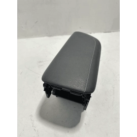 2018-24 TOYOTA CAMRY XSE CENTER CONSOLE STORAGE COMPARTMENT TRAY W / ARMREST OEM
