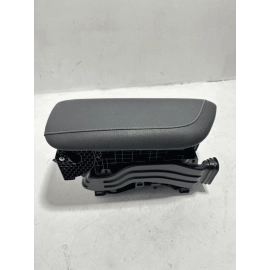 2018-24 TOYOTA CAMRY XSE CENTER CONSOLE STORAGE COMPARTMENT TRAY W / ARMREST OEM