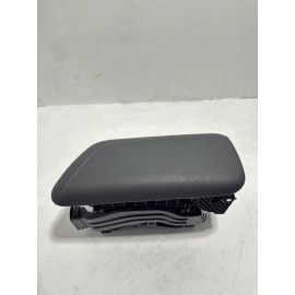 2018-24 TOYOTA CAMRY XSE CENTER CONSOLE STORAGE COMPARTMENT TRAY W / ARMREST OEM