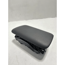 2018-24 TOYOTA CAMRY XSE CENTER CONSOLE STORAGE COMPARTMENT TRAY W / ARMREST OEM