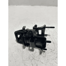2018-2024 TOYOTA CAMRY XSE TRANSMISSION FRONT MOUNT BRACKET INSULATOR OEM