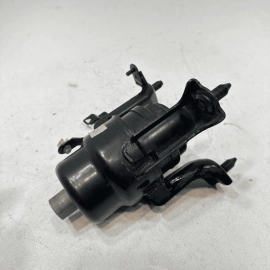 2018-2024 TOYOTA CAMRY XSE TRANSMISSION FRONT MOUNT BRACKET INSULATOR OEM