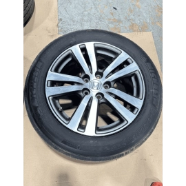 2016-2018 Honda Pilot EX-L Wheel Alloy Factory Rim 18x8J W/ Tire 245 60 R18 OEM