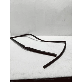 18-24 Toyota Camry Front Right Glass Window Run Channel Weatherstrip Seal OEM