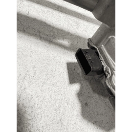 2018 - 2020 TOYOTA  CAMRY FRONT WINDSHIELD WIPER LINKAGE & MOTOR OEM