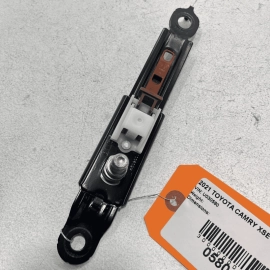 21-23 TOYOTA CAMRY FRONT LEFT OR RIGHT SEAT BELT SEATBELT HEIGHT ADJUSTER OEM