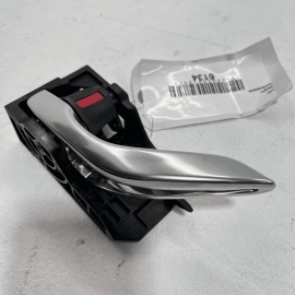 MAZDA CX-5 2017 - 2021 REAR OR FRONT LEFT DRIVER SIDE DOOR INTERIOR HANDLE 