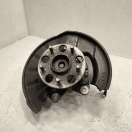 TOYOTA CAMRY 2.5L FWD REAR DRIVER SIDE SPINDLE KNUCKLE HUB OEM 2018-2024
