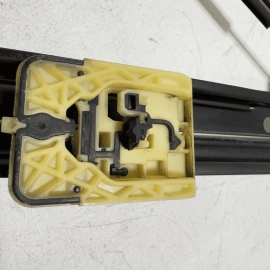 2018-2024 Volkswagen Atlas Front Right Passenger Side Door Window Regulator OEM