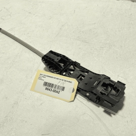 2018-24 Volkswagen Atlas Front Passenger Door Exterior Habdle Base W/ Cable OEM