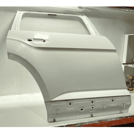 18-24 Volkswagen Atlas Rear Passenger Door Shell Cover Panel OEM Pure White 0Q0Q