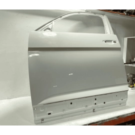 18-22 Volkswagen Atlas Front Driver Door Shell Cover Panel OEM Pure White =0Q0Q=