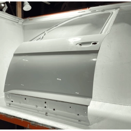 18-22 Volkswagen Atlas Front Driver Door Shell Cover Panel OEM Pure White =0Q0Q=