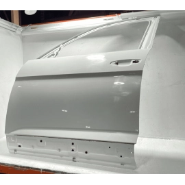 18-22 Volkswagen Atlas Front Driver Door Shell Cover Panel OEM Pure White =0Q0Q=