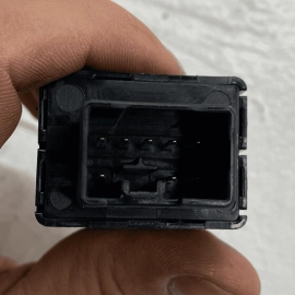 2017-2021 Mazda CX-5 Stop Lamp Light Control Module Unit K123-67YA0 OEM 2017-2021 Mazda CX-5 Stop Lamp Light Control Module Unit K123-67YA0 OEM