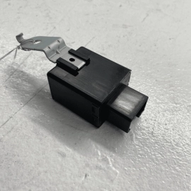 2017-2021 Mazda CX-5 Stop Lamp Light Control Module Unit K123-67YA0 OEM 2017-2021 Mazda CX-5 Stop Lamp Light Control Module Unit K123-67YA0 OEM