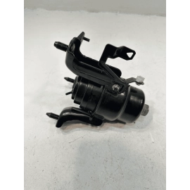 2018 - 2024 TOYOTA CAMRY 2.5L FWD TRANSMISSION FRONT MOUNT BRACKET INSULATOR OEM