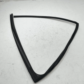 TOYOTA CAMRY 2018-2024 REAR PASSENGER SIDE WINDOW GLASS RUN CHANNEL SEAL OEM