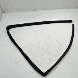 TOYOTA CAMRY 2018-2024 REAR PASSENGER SIDE WINDOW GLASS RUN CHANNEL SEAL OEM