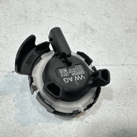 18-23 Volkswagen Atlas Front Right or Left Side Impact Pressure Crash Sensor OEM 18-23 Volkswagen Atlas Front Right or Left Side Impact Pressure Crash Sensor OEM