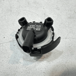 18-23 Volkswagen Atlas Front Right or Left Side Impact Pressure Crash Sensor OEM 18-23 Volkswagen Atlas Front Right or Left Side Impact Pressure Crash Sensor OEM