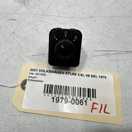 2018-22 VOLKSWAGEN ATLAS FRONT DRIVER SIDE DOOR OUTER MIRROR CONTROL SWITCH OEM