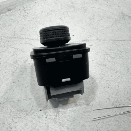 2018-22 VOLKSWAGEN ATLAS FRONT DRIVER SIDE DOOR OUTER MIRROR CONTROL SWITCH OEM