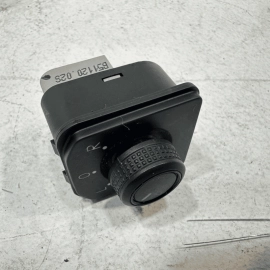 2018-22 VOLKSWAGEN ATLAS FRONT DRIVER SIDE DOOR OUTER MIRROR CONTROL SWITCH OEM