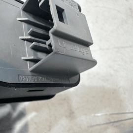 2018-22 VOLKSWAGEN ATLAS FRONT DRIVER SIDE DOOR OUTER MIRROR CONTROL SWITCH OEM