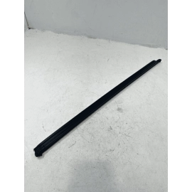 2018 - 2024 VOLKSWAGEN ATLAS FRONT LEFT DOOR WINDOW INNER WEATHERSTRIP SEAL OEM